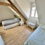 Maison - 2 - Terrasse - Babyfoot Appartement Verton